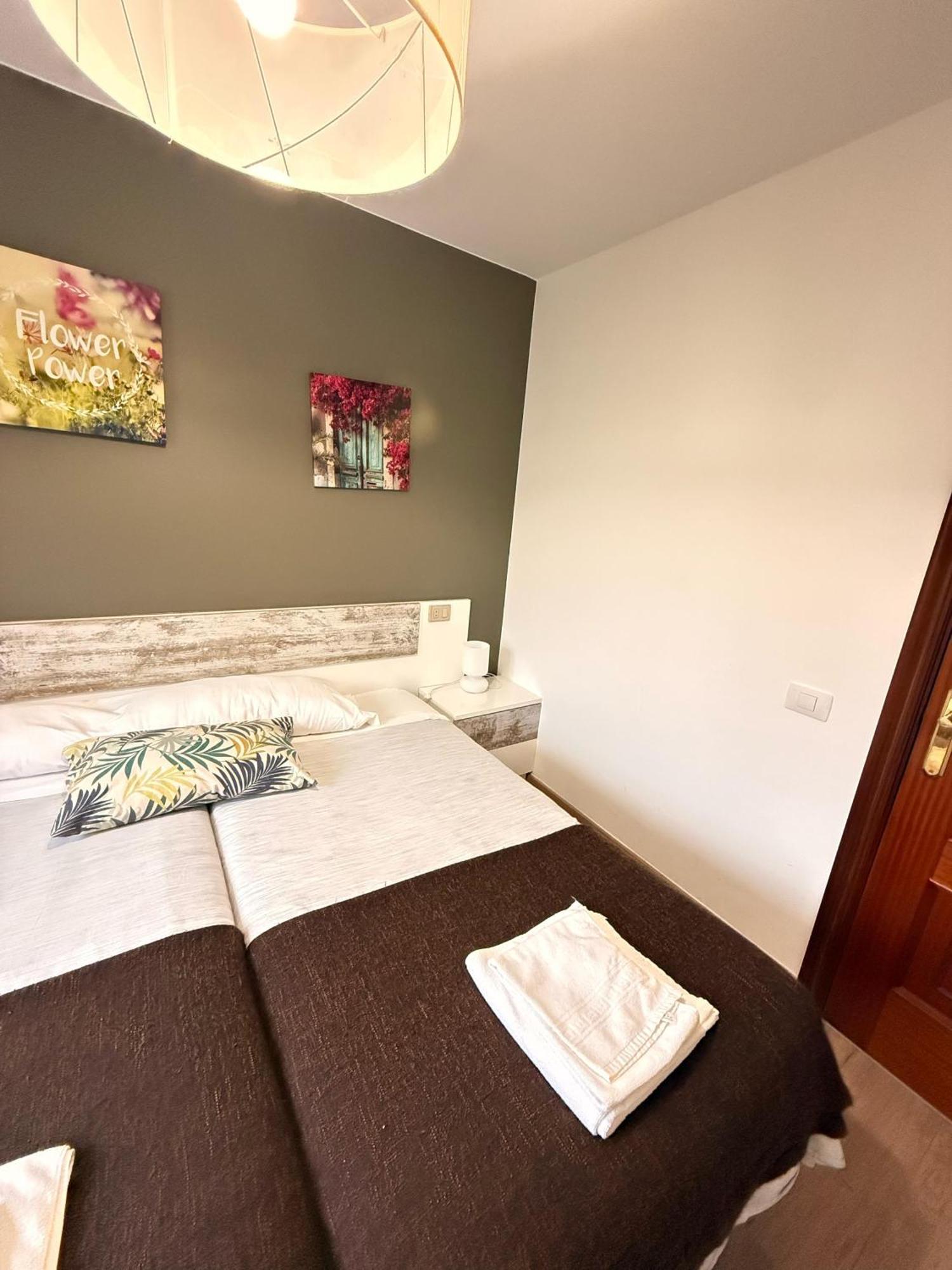 Apartamentos Portolux Пуэртомарин Экстерьер фото