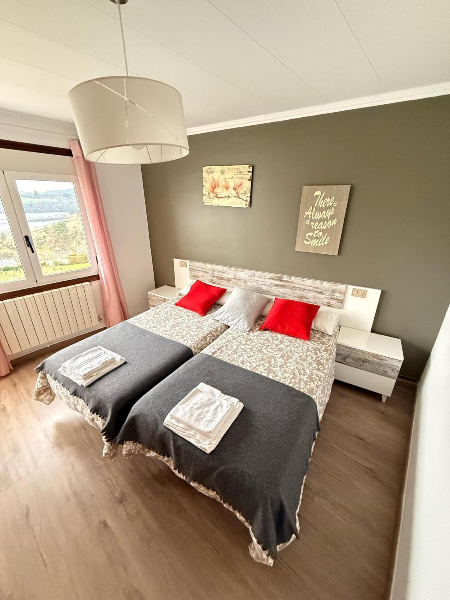 Apartamentos Portolux Пуэртомарин Экстерьер фото