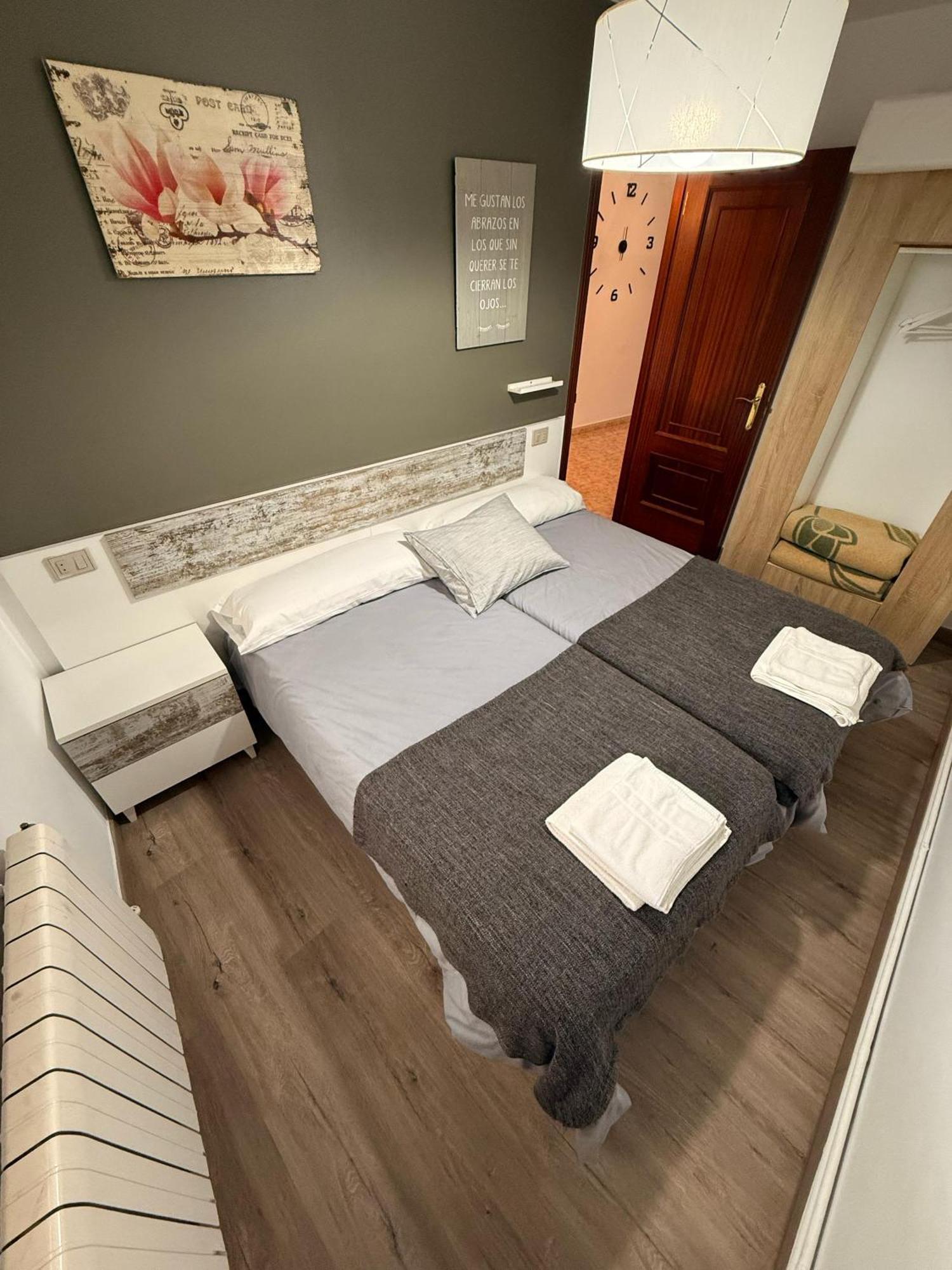 Apartamentos Portolux Пуэртомарин Экстерьер фото